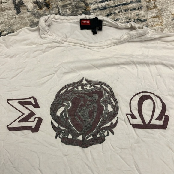 Diesel T-Shirt - Picture 2 of 3